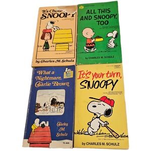 Lof Of 4 Vintage 1962-1983 Charles M Schulz‎ Peanuts Comic Books Paperback